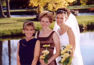 Amy, Sister & Mom